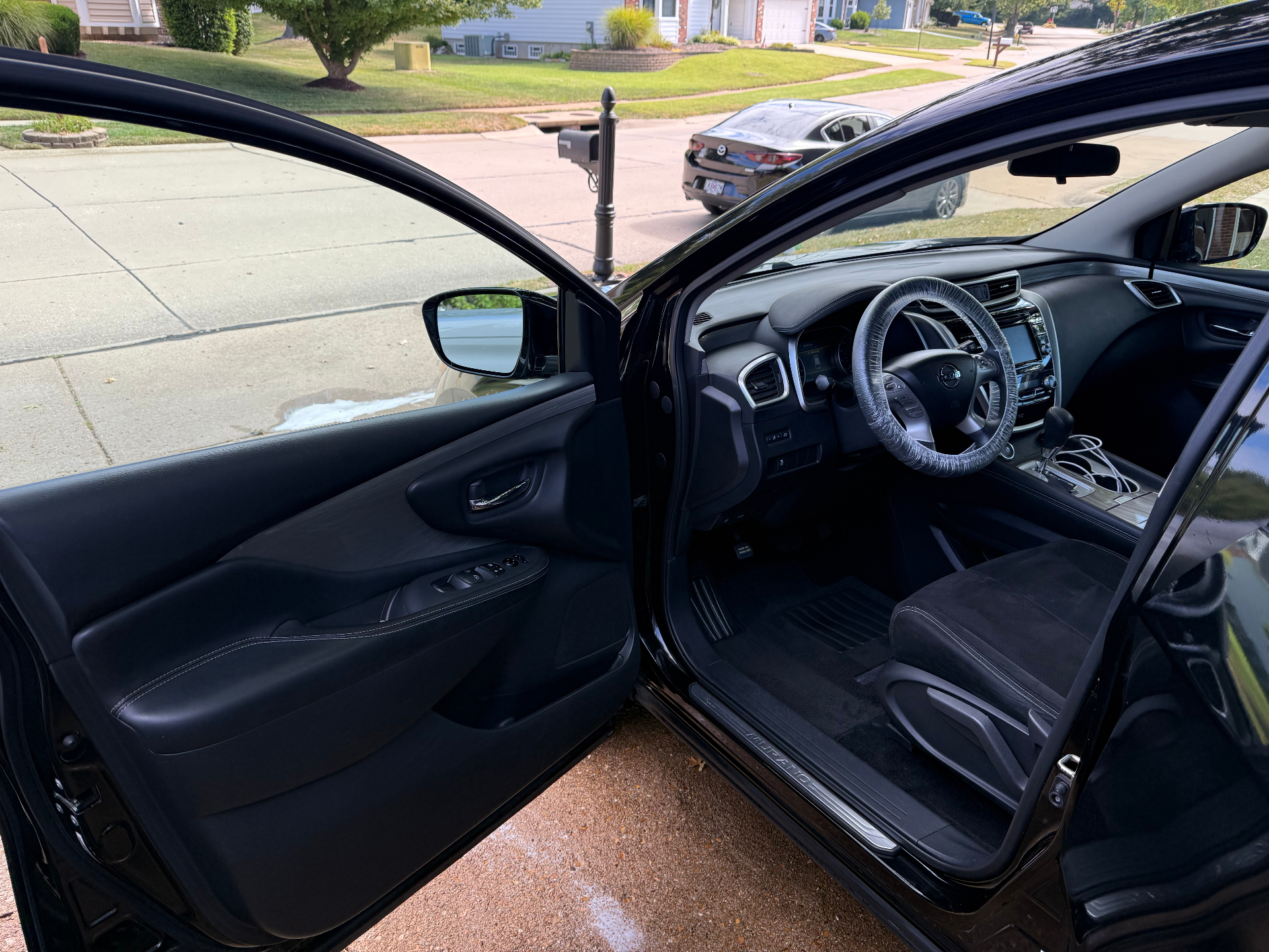 Nissan Murano driver side after an interior reset